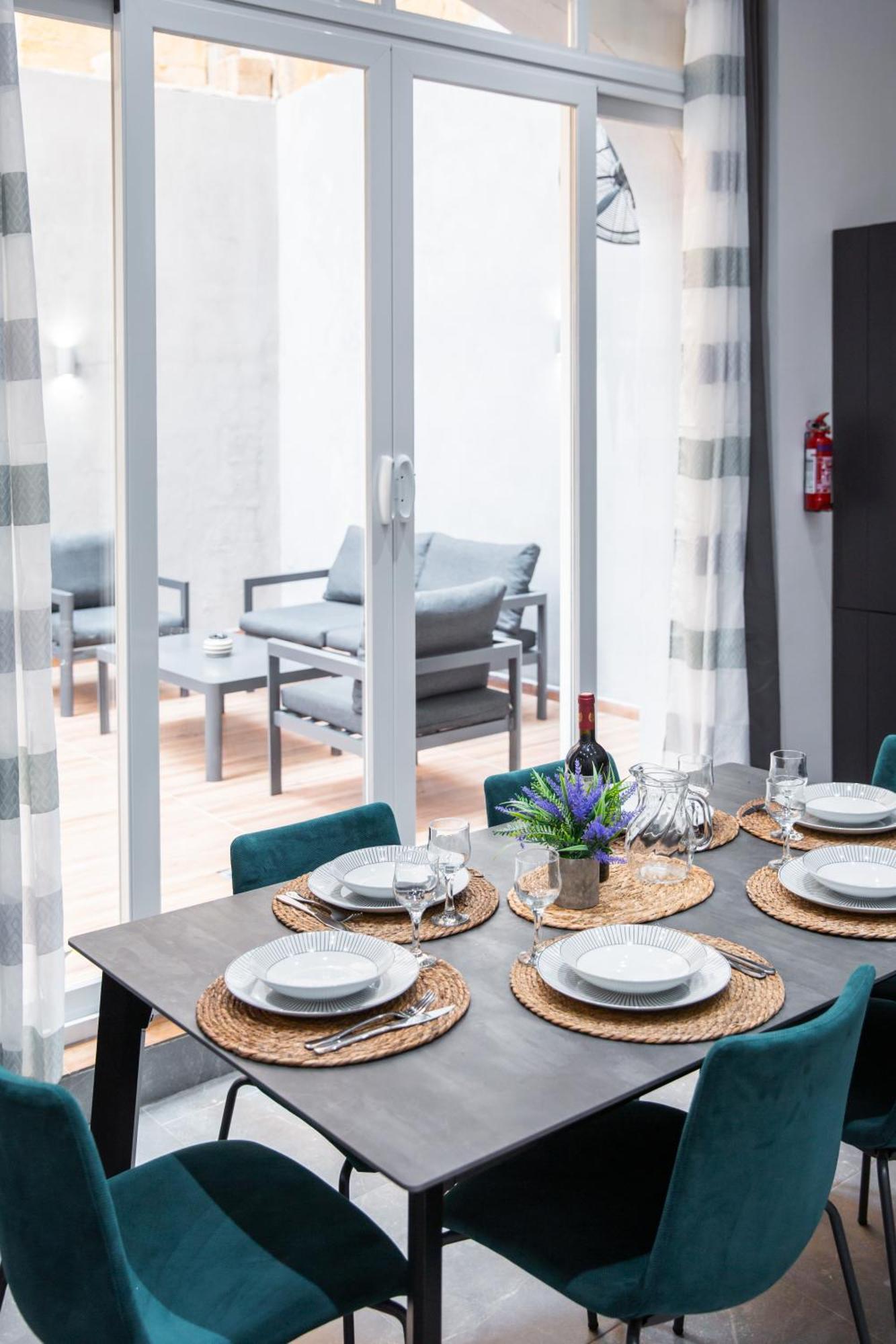 Valletta Waterfront Backyard Flat By Arcobnb Il Furjana Bagian luar foto